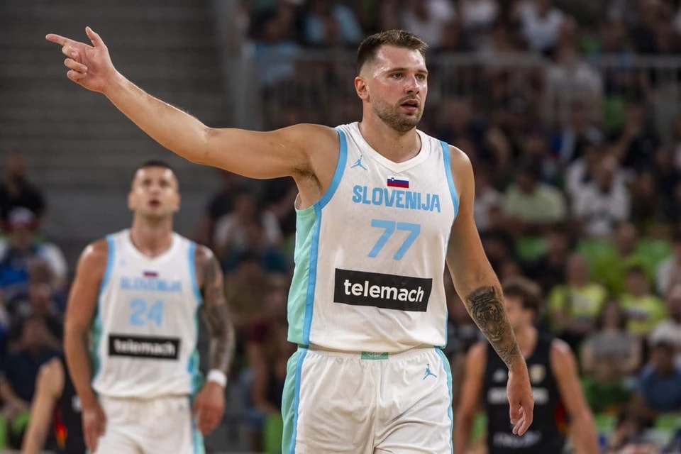 赛的得分王, 后的体格, 在带领斯洛